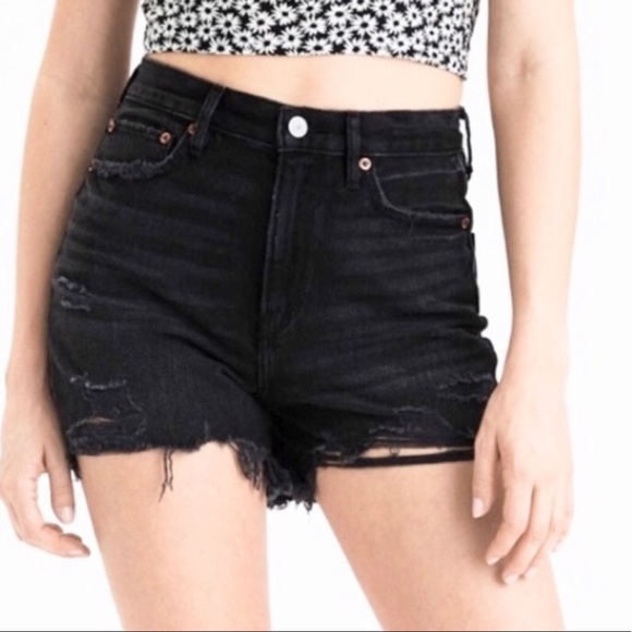 9s Boyfriend Shorts Distressed 